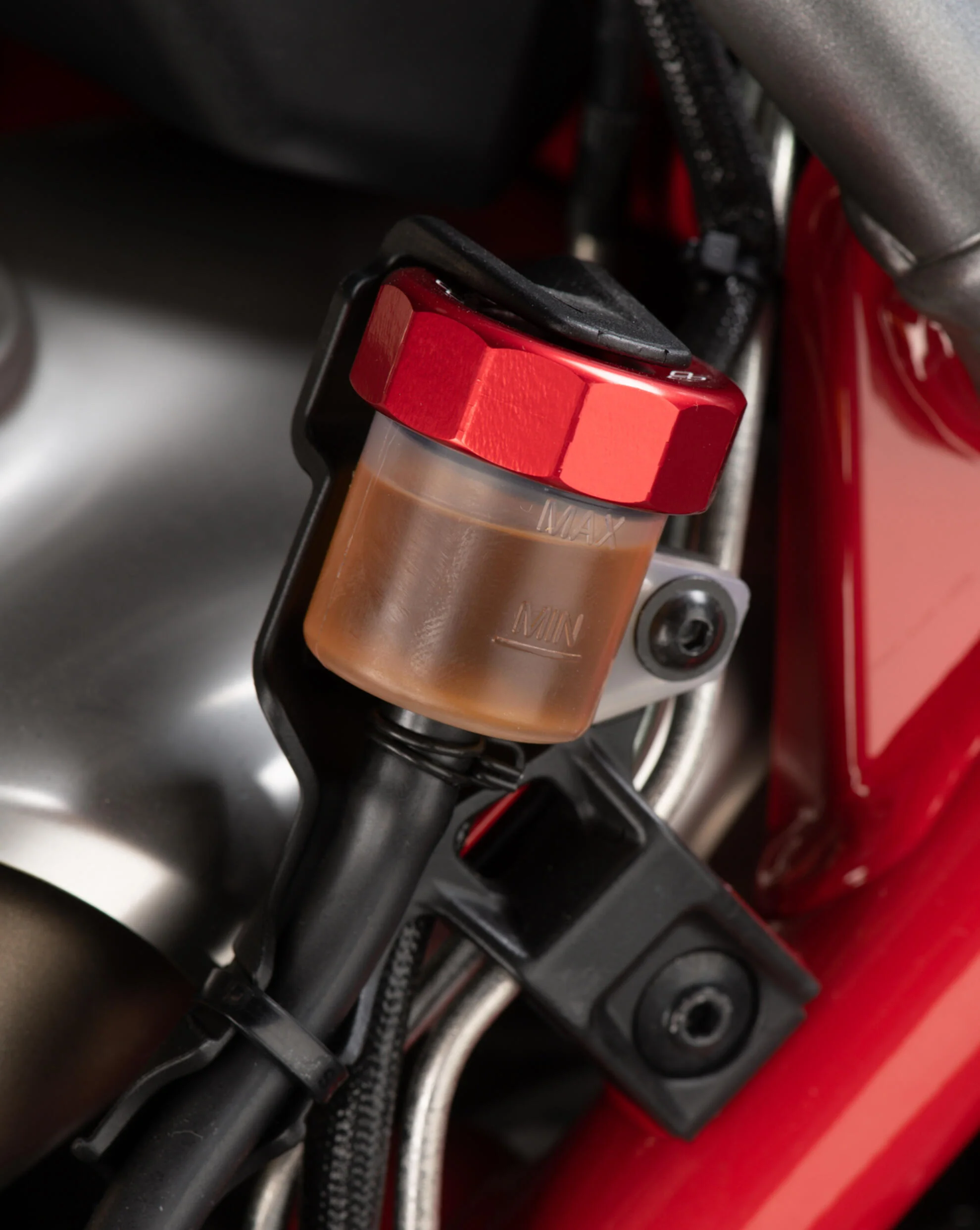 Ausgleichsbehälter-Deckel Hinten LighTech Ducati Panigale 1299/S (15-18) FFC03 - Image 4