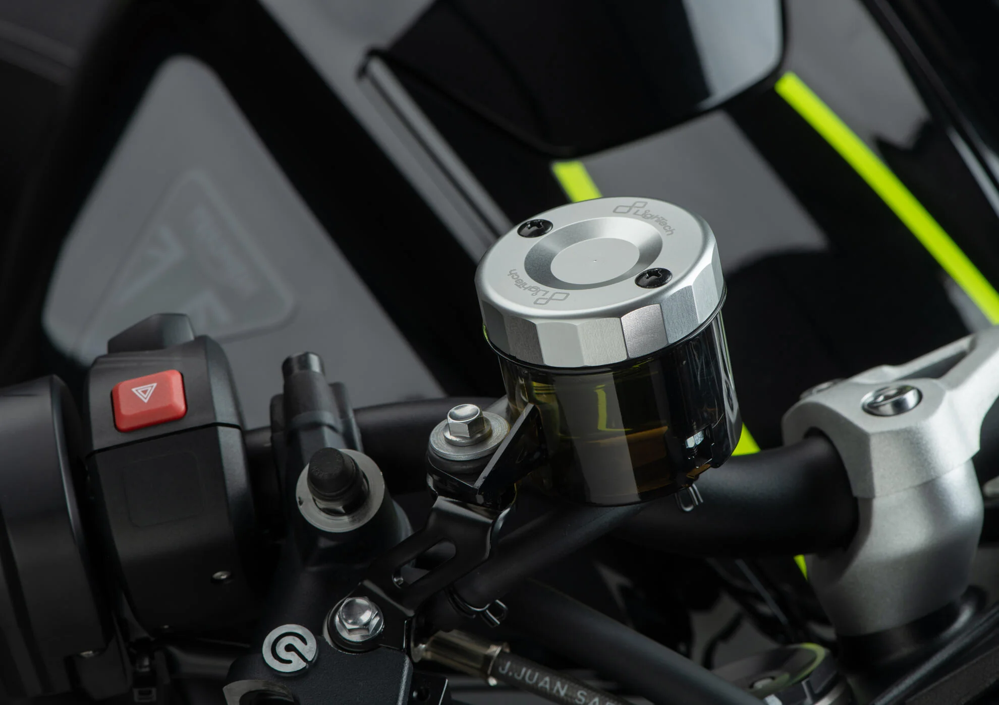 Ausgleichsbehälter-Deckel Vorne LighTech Ducati Panigale V2 955 (20-24) FBC04 - Image 16