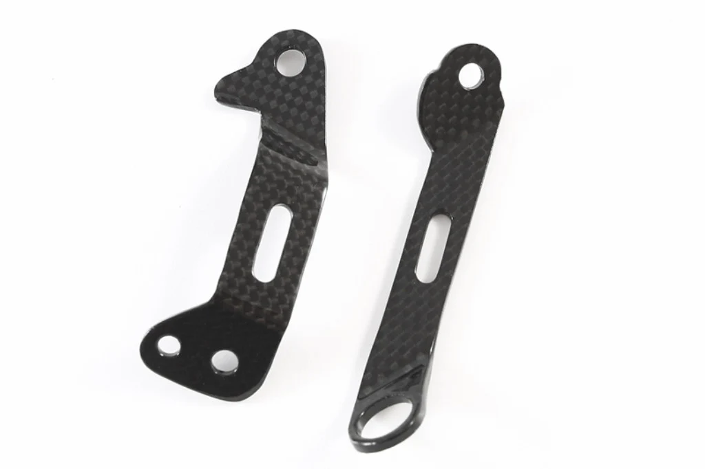 Brems-/Kupplungsbehälter Halter Carbon Fullsix Ducati Panigale 1199/R/S (12-17) - Image 2