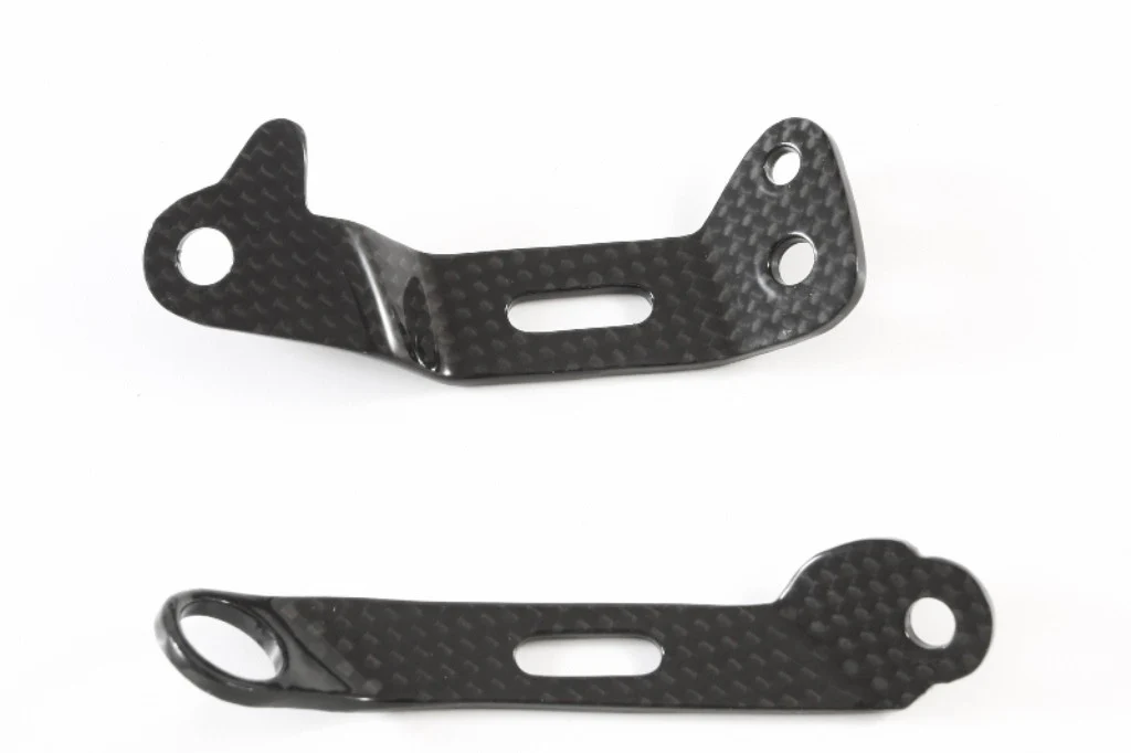 Brems-/Kupplungsbehälter Halter Carbon Fullsix Ducati Panigale V2 955 (20-24) - Image 3