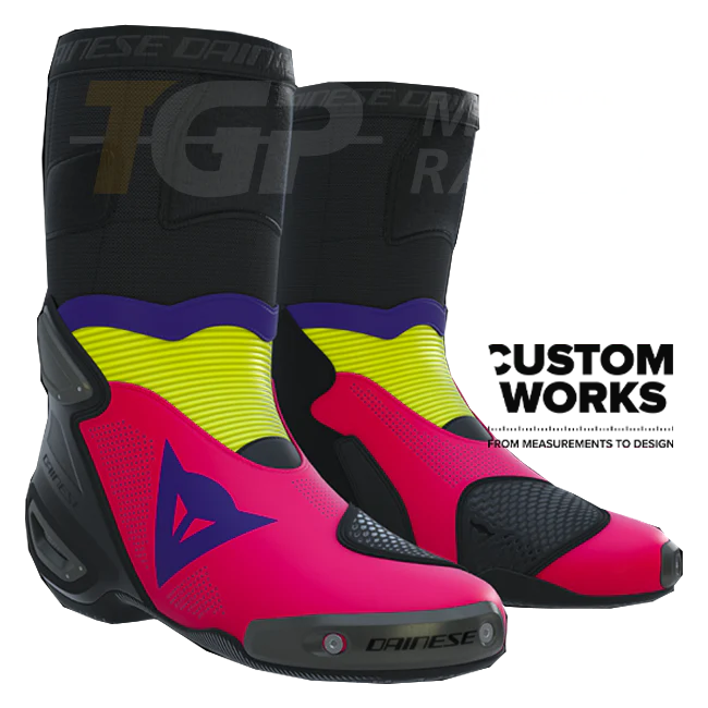 Dainese Axial 2 Air Racing und Straßen Motorradstiefel | Herren | Fuxia / Viola / Fluogelb | Custom Works