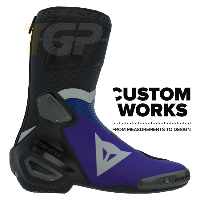 Dainese Axial 2 Racing und Straßen Motorradstiefel Prima Pramac Yamaha MotoGP Replica | Herren | Lila / Yamaha Blau / Weiß | Custom Works - Image 4